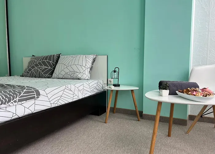 Sea Garden فارنا