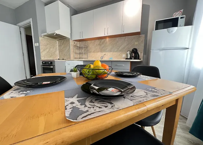 Sea Garden شقة فارنا